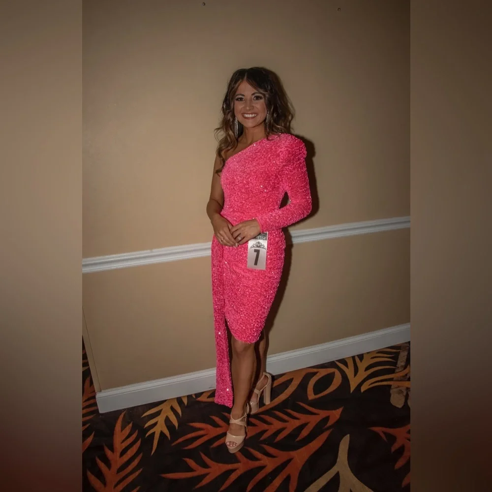 Dress - Picture 1 of 5